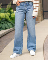 Relaxed Straight Leg Jeans