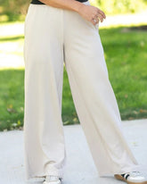 Relaxed Wide Leg Sweatpants